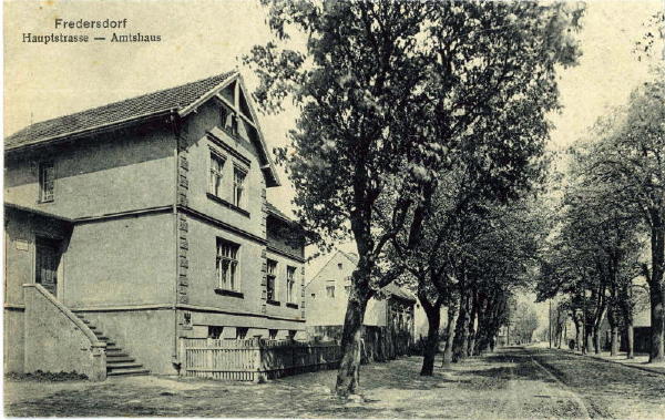 Ernst-Thlmann-Strae 8 - das ehemalige Amtshaus